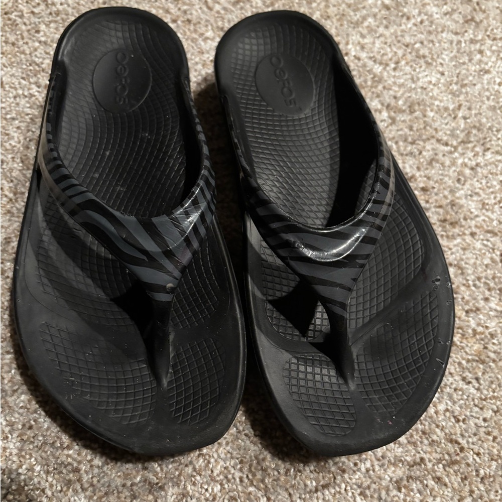 Oofos Oolala Flip-Flops